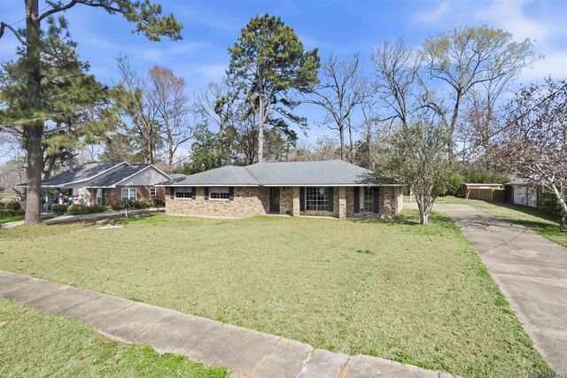 9693 Charlotte Armstrong Dr, St Francisville, LA 70775