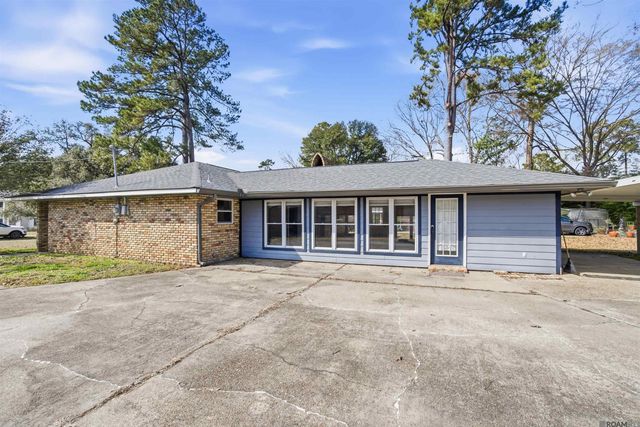 9693 Charlotte Armstrong Dr, St Francisville, LA 70775