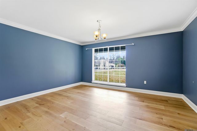 9693 Charlotte Armstrong Dr, St Francisville, LA 70775