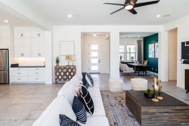 7544 W EVANS Drive, Peoria, AZ 85381