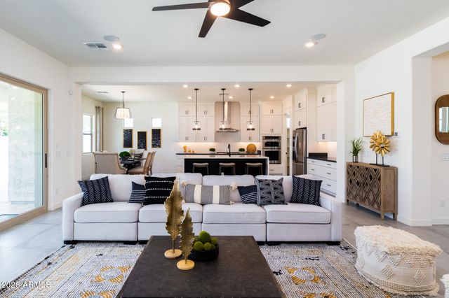 7544 W EVANS Drive, Peoria, AZ 85381