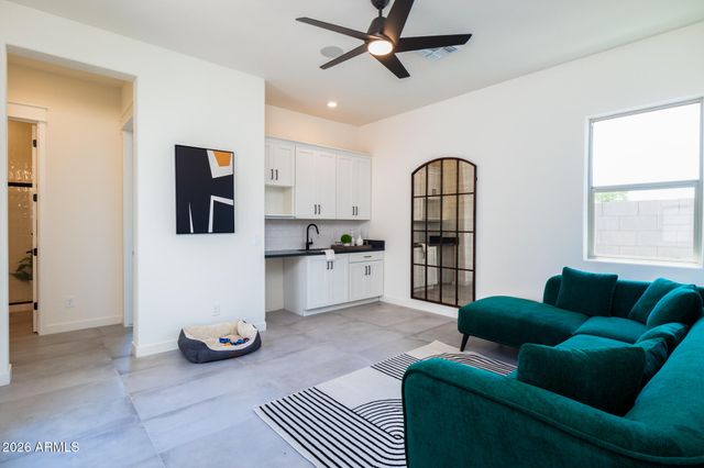 7544 W EVANS Drive, Peoria, AZ 85381