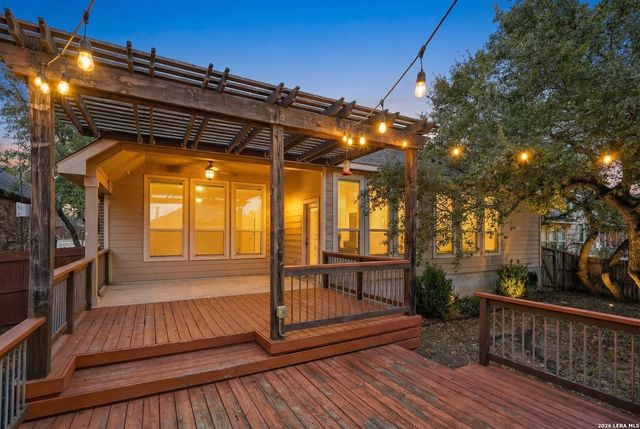 707 Gold Beauty, San Antonio, TX 78245