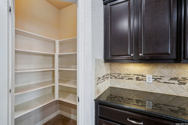 707 Gold Beauty, San Antonio, TX 78245