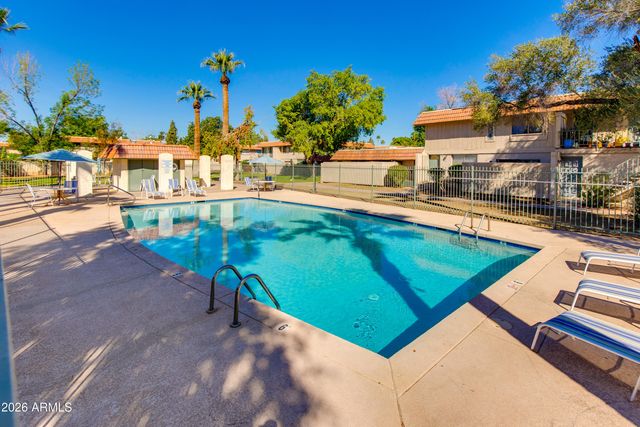5617 S CLAMBAKE BAY Court B, Tempe, AZ 85283