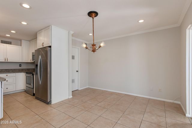 5617 S CLAMBAKE BAY Court B, Tempe, AZ 85283