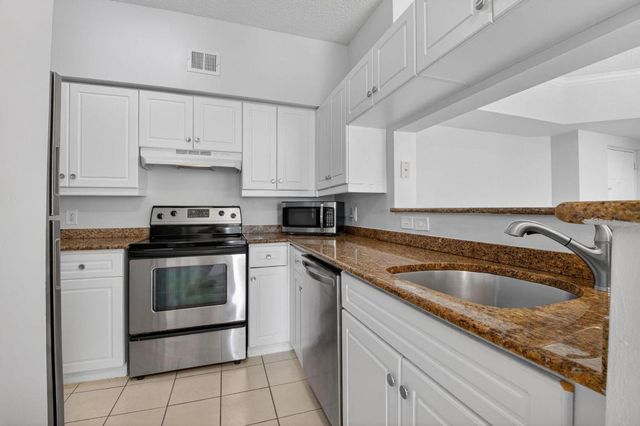 3421 Tuscany Way, Boynton Beach, FL 33435