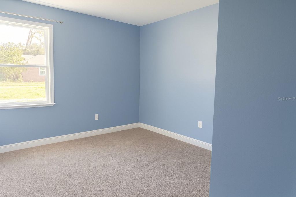 Image 19 of property listing at 26047 EXMOOR DRIVE, Sorrento, FL 32776