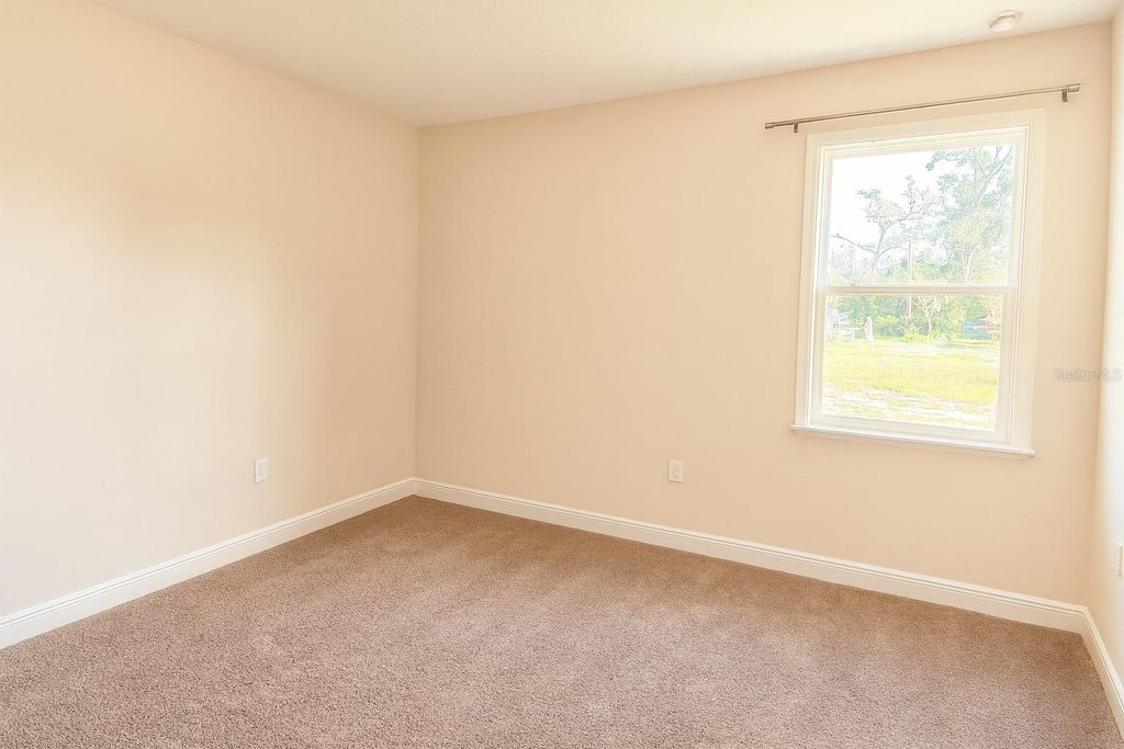 Image 20 of property listing at 26047 EXMOOR DRIVE, Sorrento, FL 32776