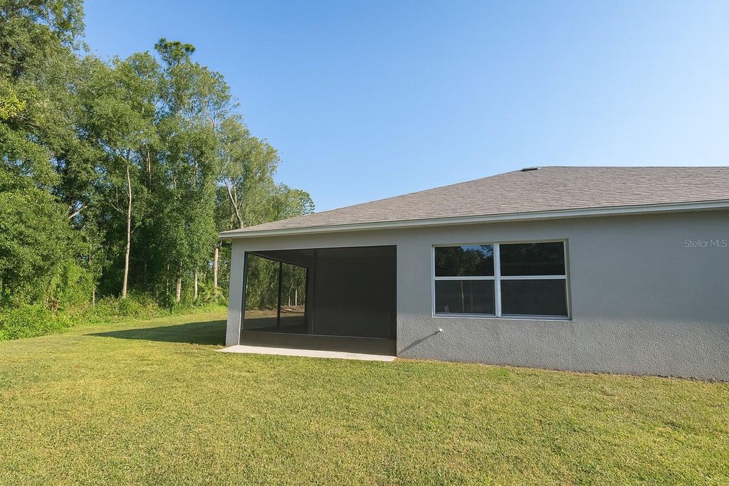 Image 24 of property listing at 26047 EXMOOR DRIVE, Sorrento, FL 32776