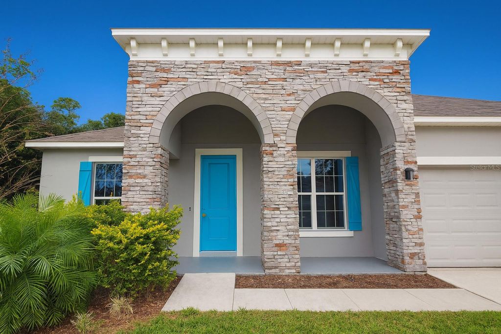 Image 25 of property listing at 26047 EXMOOR DRIVE, Sorrento, FL 32776