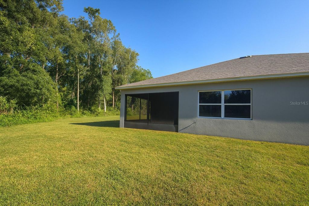 Image 28 of property listing at 26047 EXMOOR DRIVE, Sorrento, FL 32776