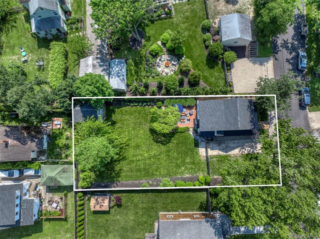 321 Bridge Street, Greenport, NY 11944