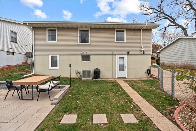 9 33rd Avenue SW, Cedar Rapids, IA 52404