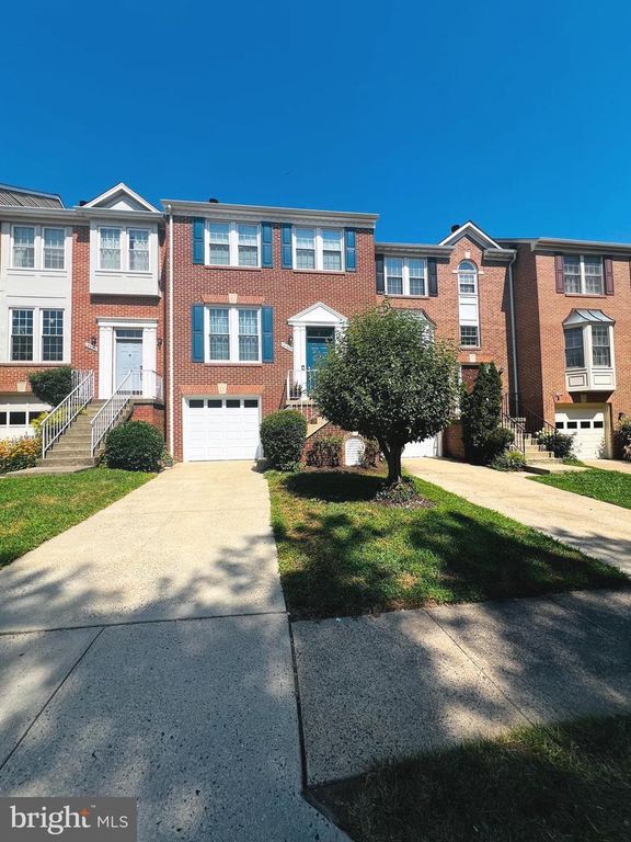 14304 UNIFORM DR, Centreville, VA 20121