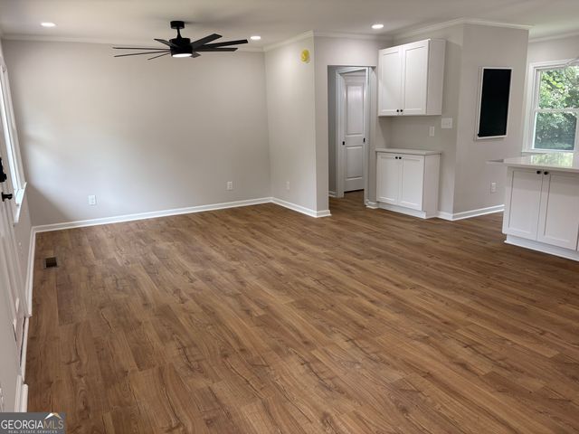 237 S Myrtle Street, Winder, GA 30680
