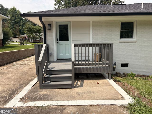 237 S Myrtle Street, Winder, GA 30680