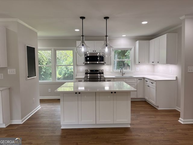 237 S Myrtle Street, Winder, GA 30680