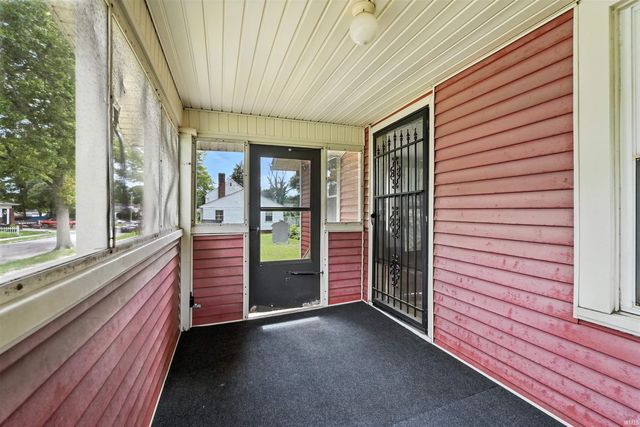 3330 Bowser Avenue, Fort Wayne, IN 46806