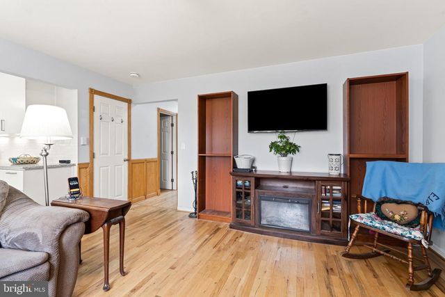 3265 BROCKTON DR, Jefferson, MD 21755