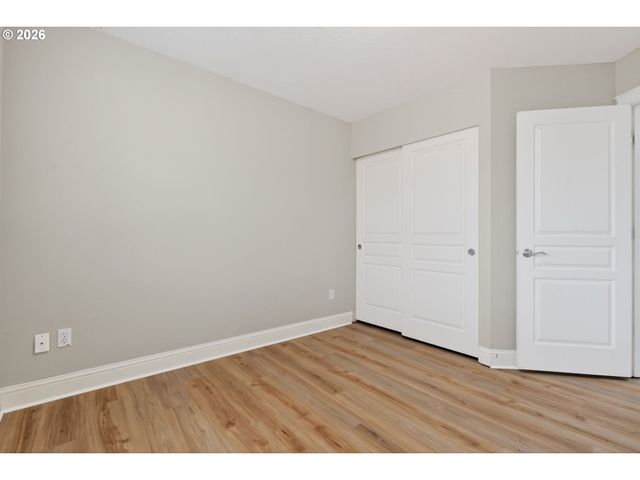 5912 Ne MCBRIDE Ln, Hillsboro, OR 97124