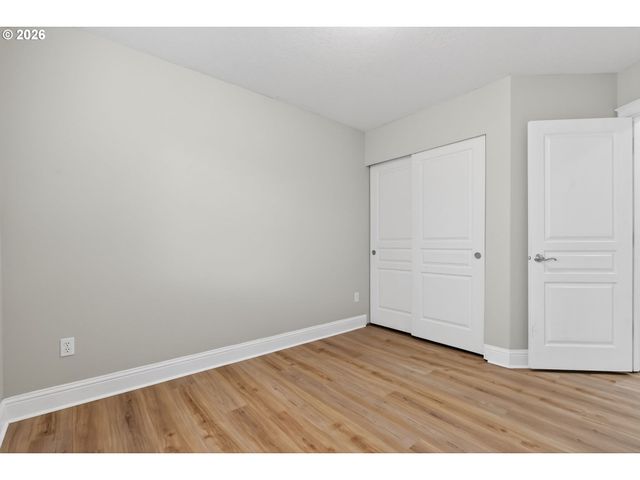 5912 Ne MCBRIDE Ln, Hillsboro, OR 97124