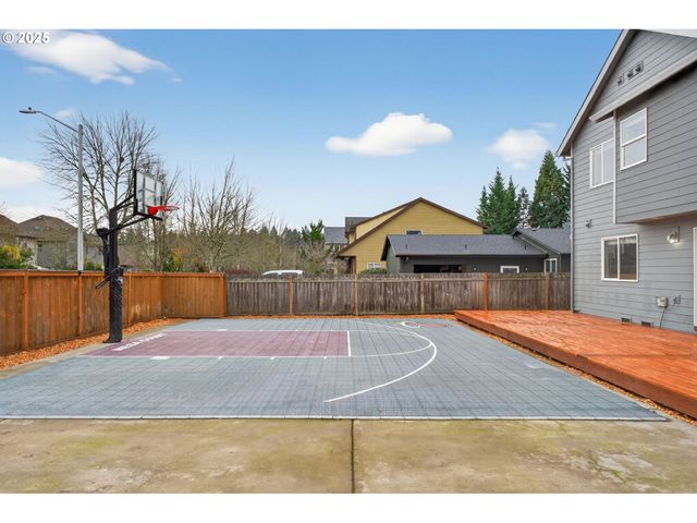 5912 Ne MCBRIDE Ln, Hillsboro, OR 97124