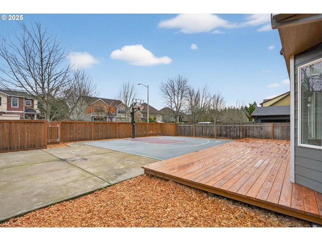 5912 Ne MCBRIDE Ln, Hillsboro, OR 97124