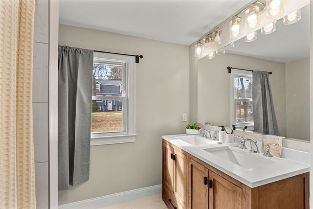 1 Adelman Rd, Wilmington, MA 01887