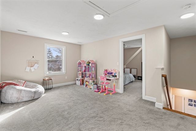 1 Adelman Rd, Wilmington, MA 01887