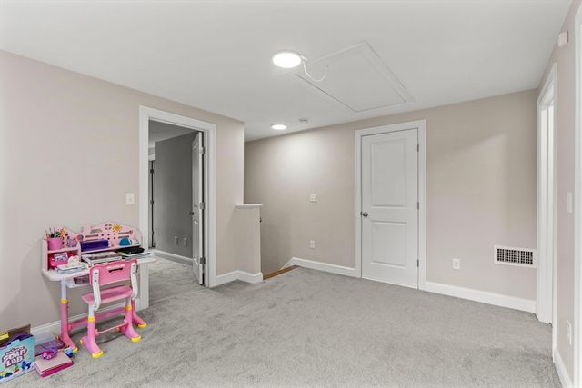 1 Adelman Rd, Wilmington, MA 01887