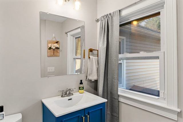 1 Adelman Rd, Wilmington, MA 01887