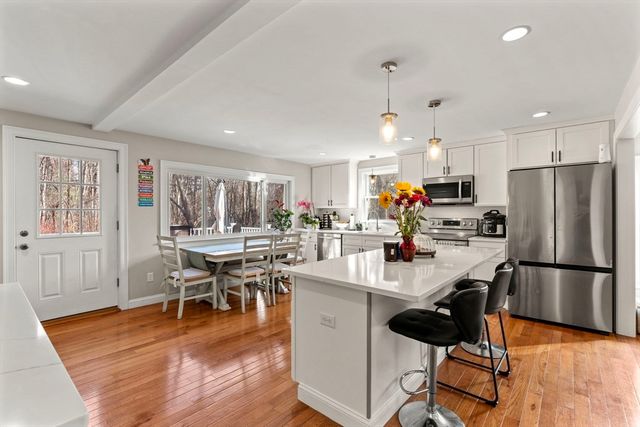 1 Adelman Rd, Wilmington, MA 01887