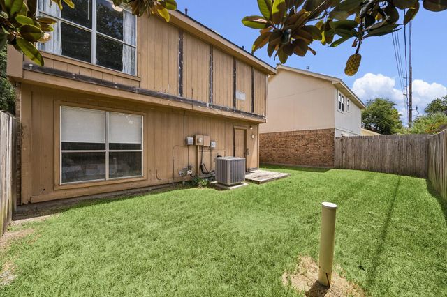 11447 W Travelers Way Circle, Houston, TX 77065