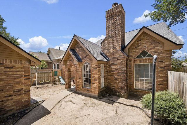 11447 W Travelers Way Circle, Houston, TX 77065