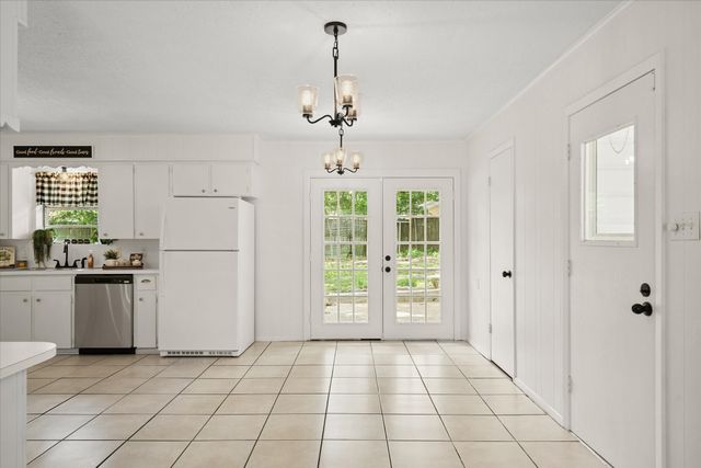 1890 Stacey Street, Canton, TX 75103