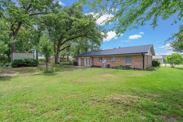 1890 Stacey Street, Canton, TX 75103