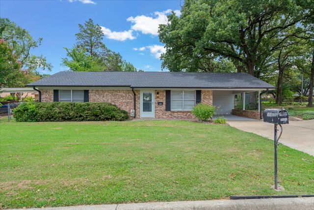 1890 Stacey Street, Canton, TX 75103