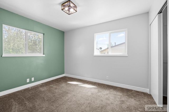 568 Falls Drive, Idaho Falls, ID 83401