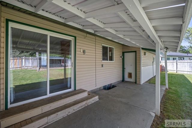 568 Falls Drive, Idaho Falls, ID 83401