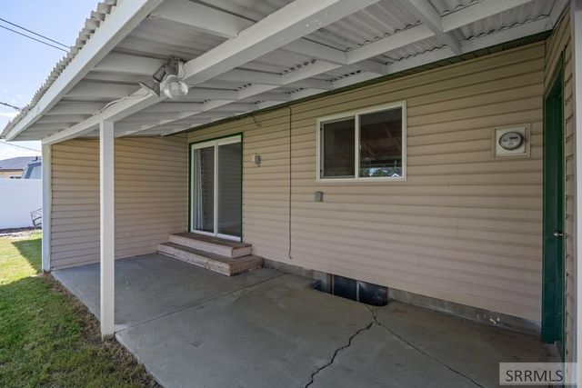568 Falls Drive, Idaho Falls, ID 83401