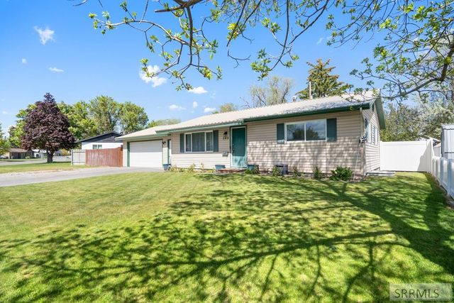568 Falls Drive, Idaho Falls, ID 83401