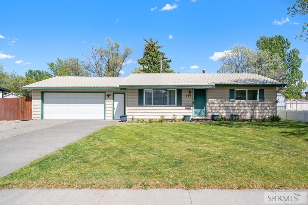 568 Falls Drive, Idaho Falls, ID 83401