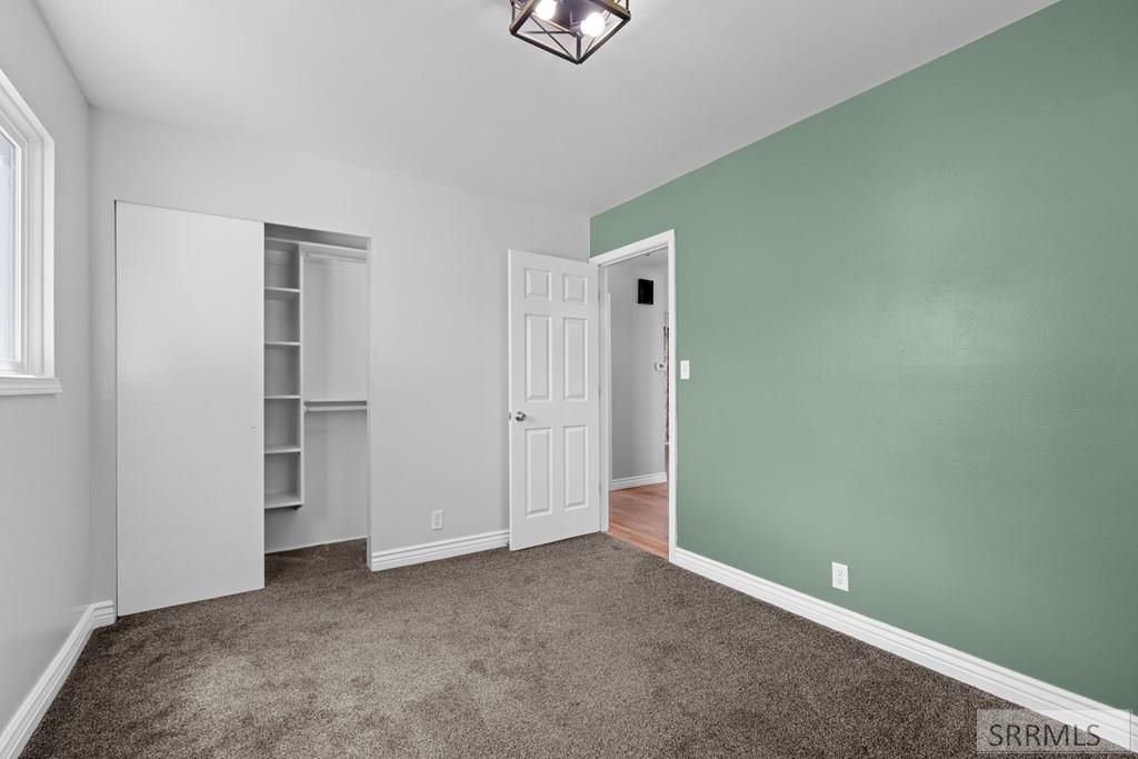 Image 12 of property listing at 568 Falls Drive, Idaho Falls, ID 83401