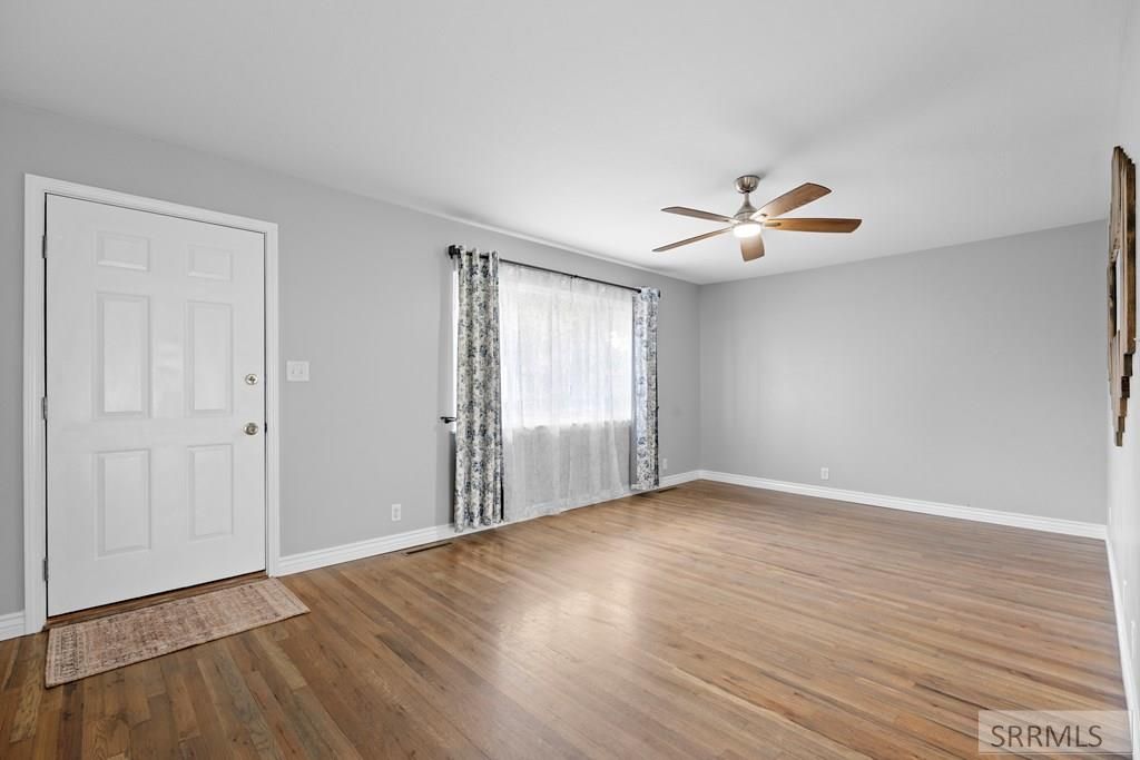 Image 2 of property listing at 568 Falls Drive, Idaho Falls, ID 83401