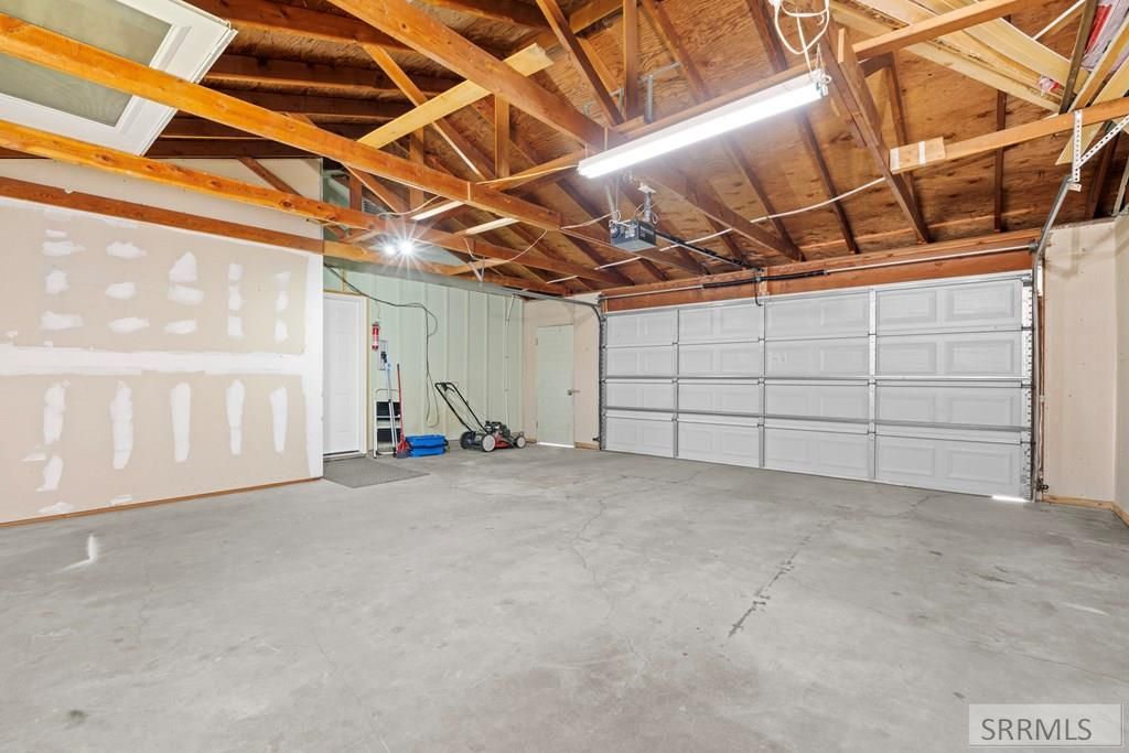 Image 24 of property listing at 568 Falls Drive, Idaho Falls, ID 83401