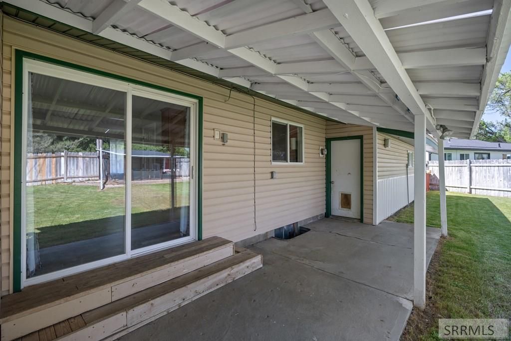 Image 25 of property listing at 568 Falls Drive, Idaho Falls, ID 83401