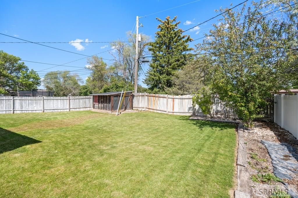 Image 28 of property listing at 568 Falls Drive, Idaho Falls, ID 83401
