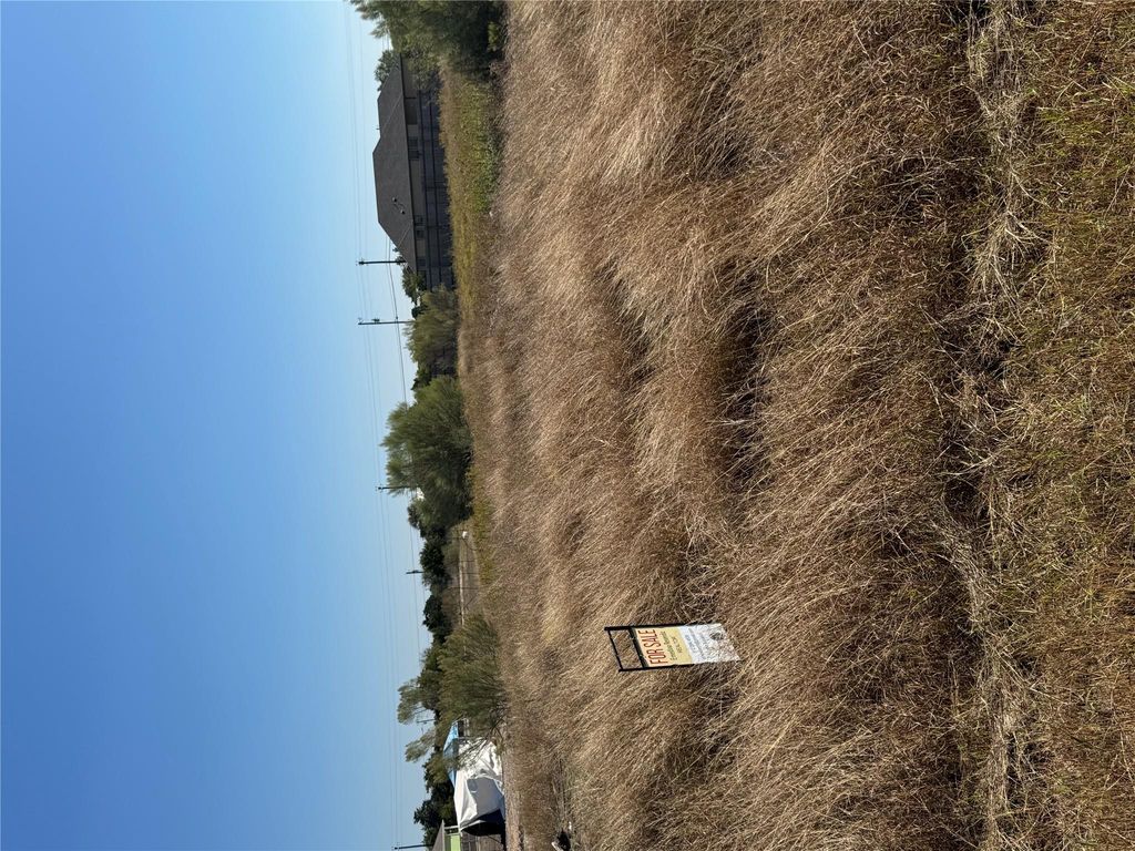 109 Bianca CIR, Del Valle, TX 78617