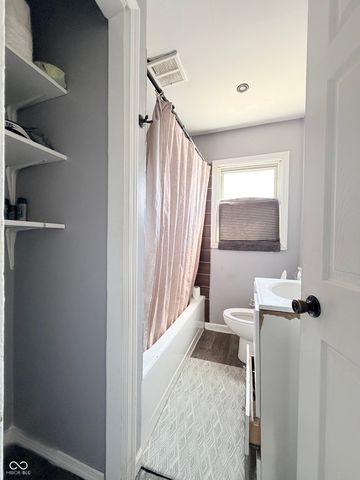 3706 Hillside Avenue, Indianapolis, IN 46218